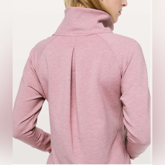 Lululemon long sleeve bundle - Picture 9 of 10